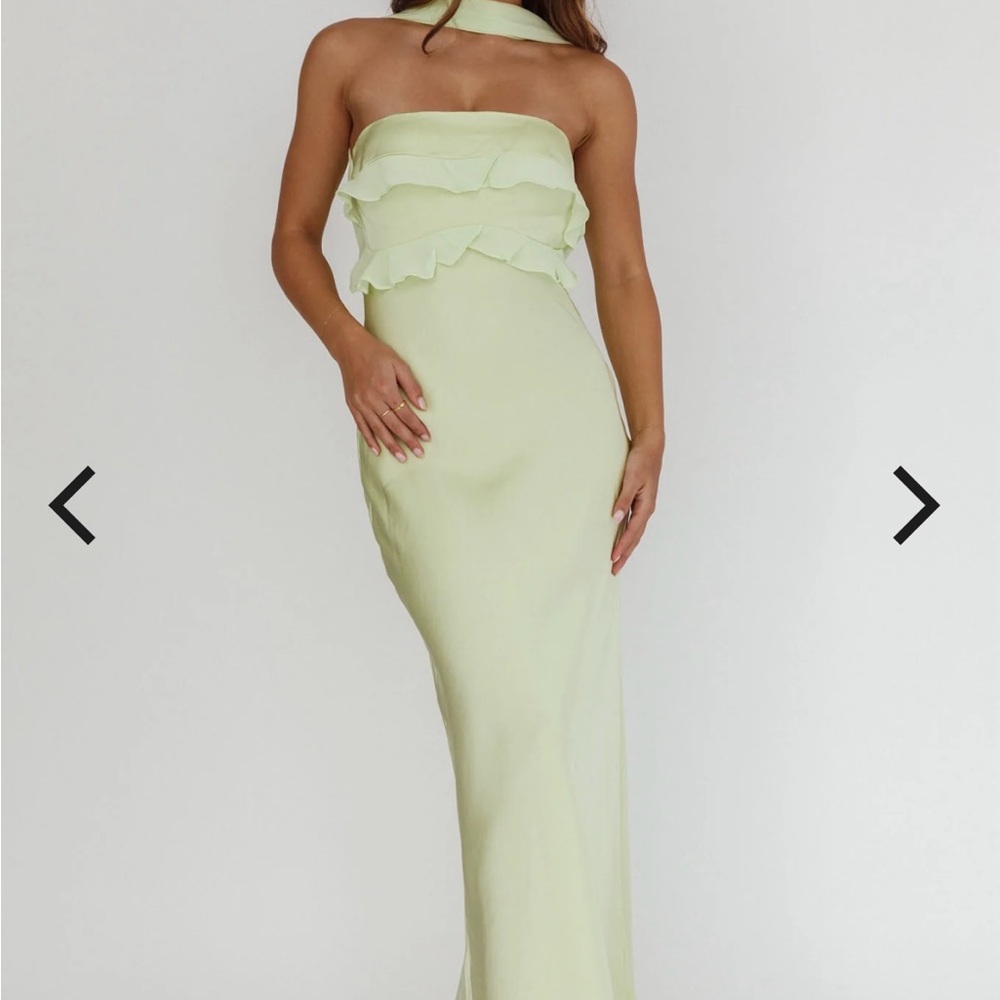 Selfie Leslie Strapless Light Green Dress with Neck Scarf